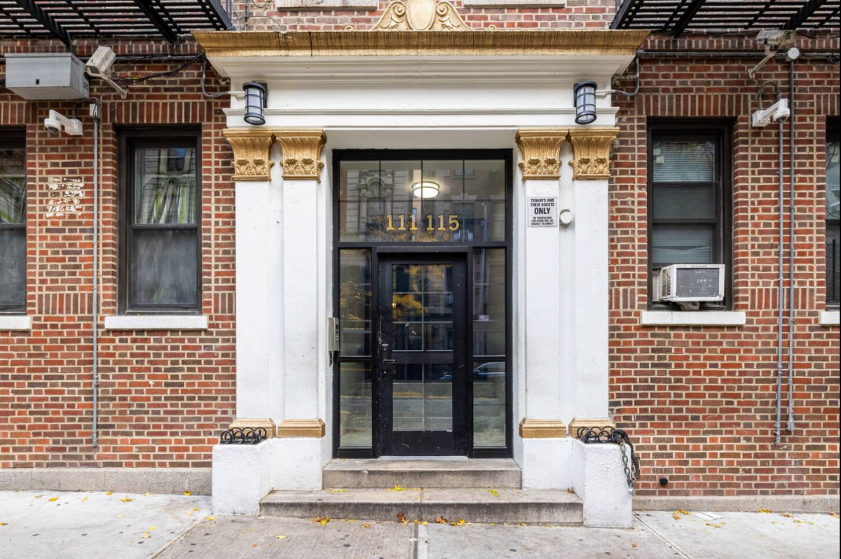 One Bedroom Apartment in Harlem, New York - Photo 12