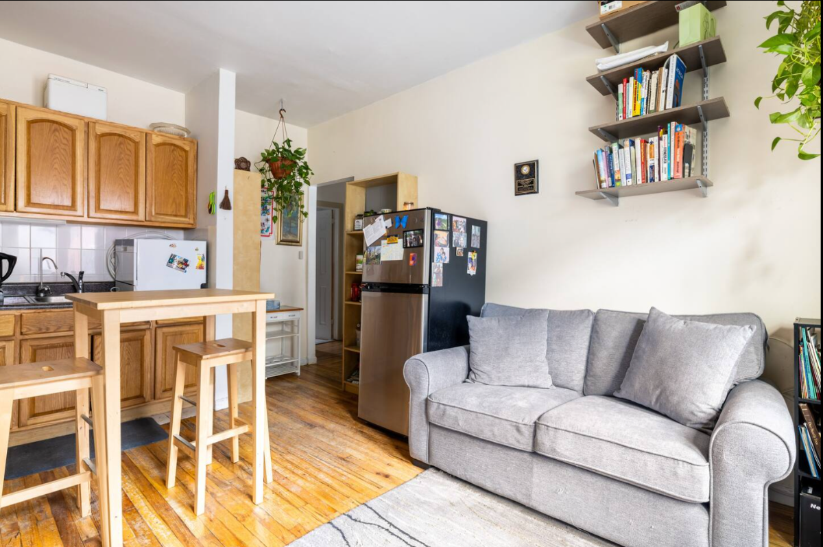 One Bedroom Apartment in Harlem, New York - Photo 2