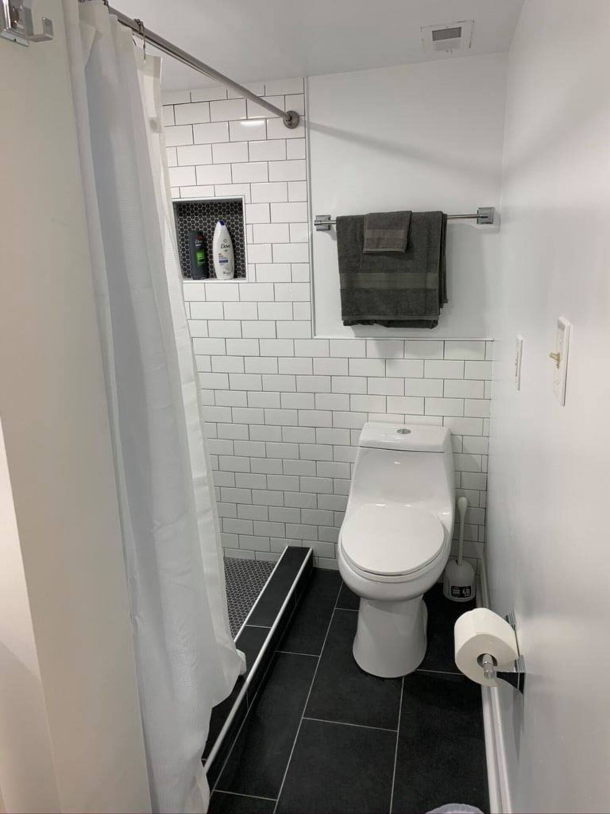 Lower Unit - Photo 7