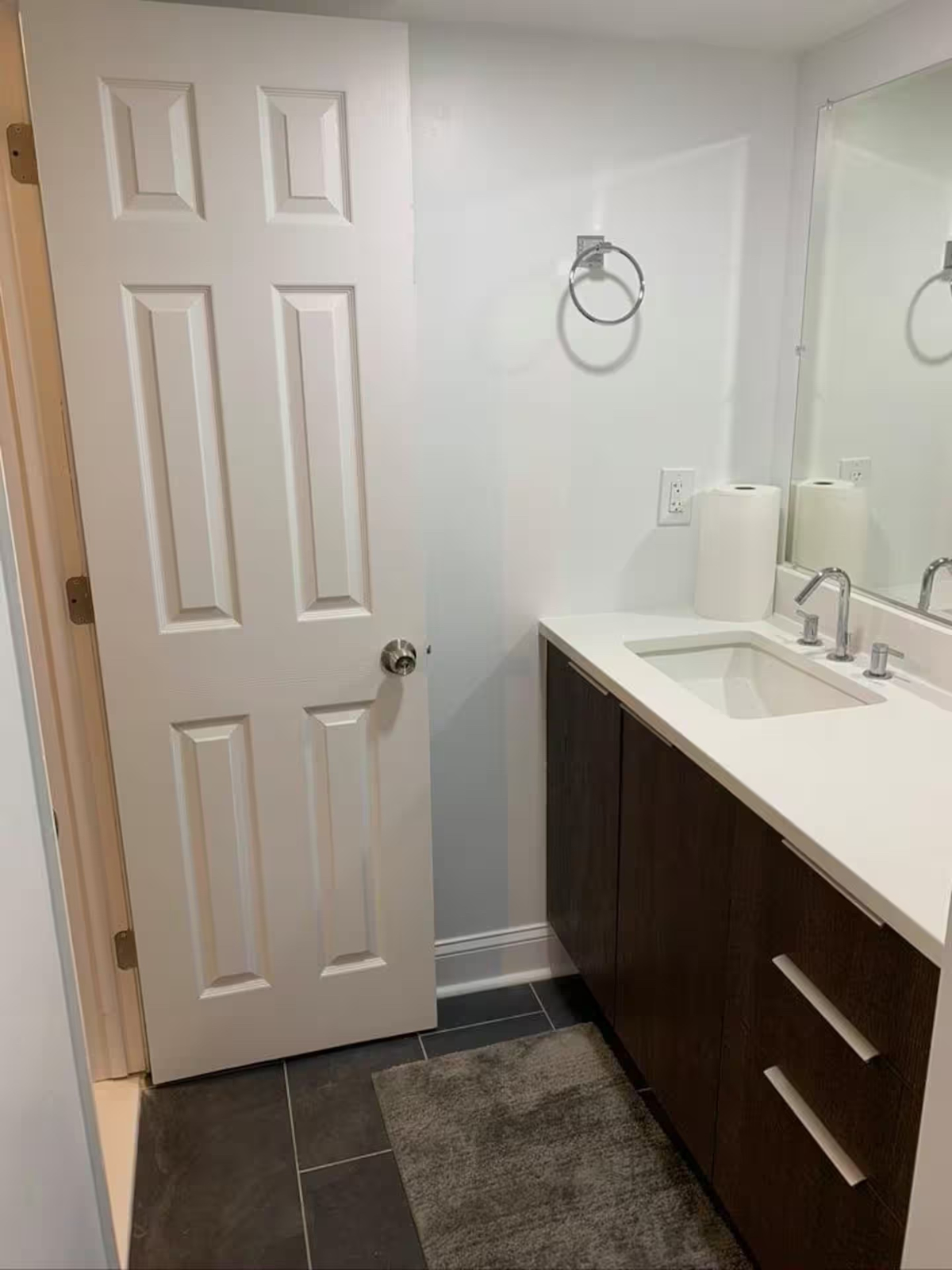 Lower Unit - Photo 9
