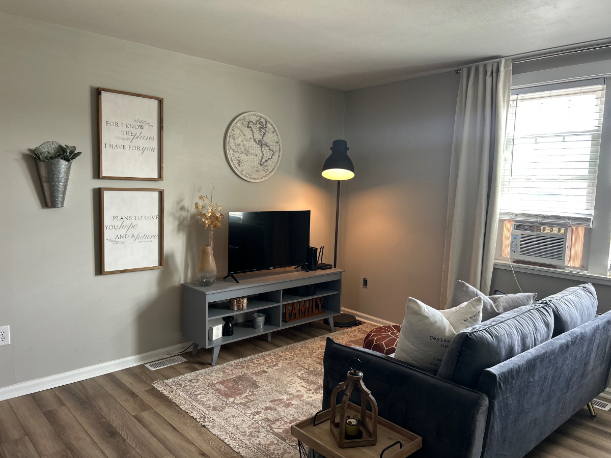 Entire apartment close to many hospitals & Griffiss - Photo 1