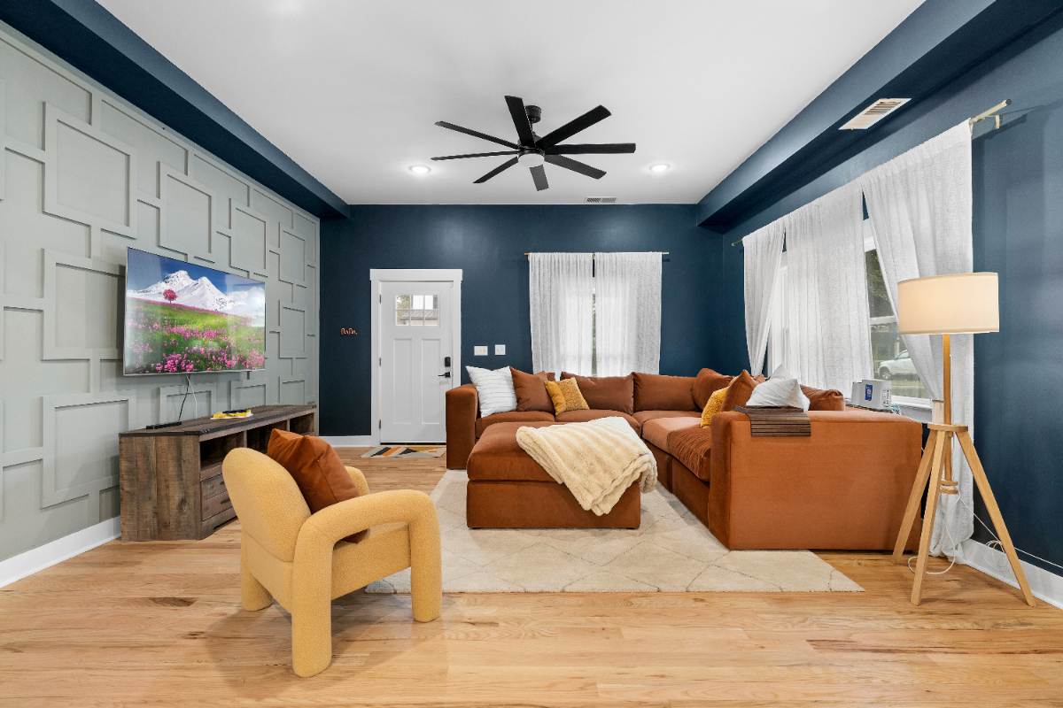 Modern Farmhouse College Park - Photo 5