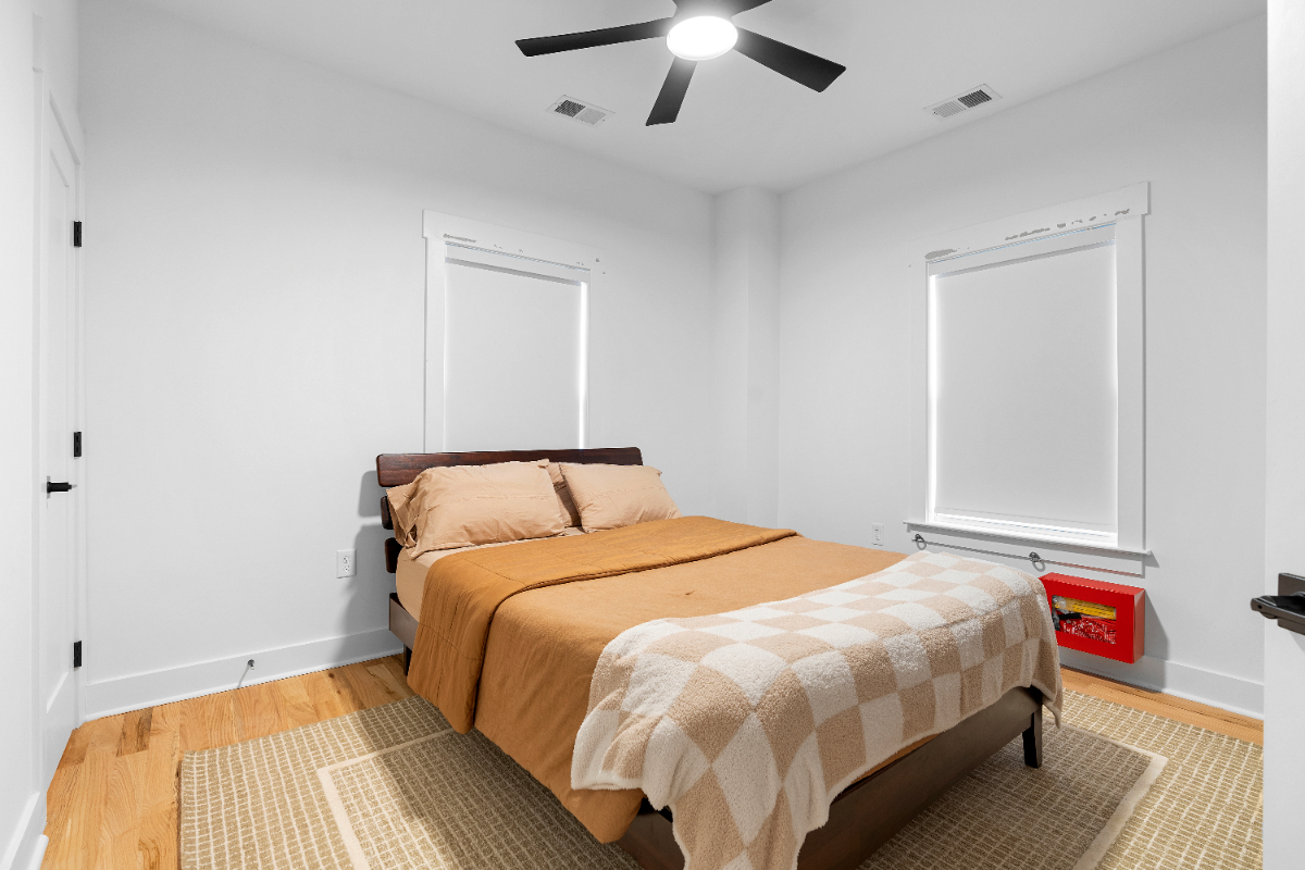 Modern Farmhouse College Park - Photo 8