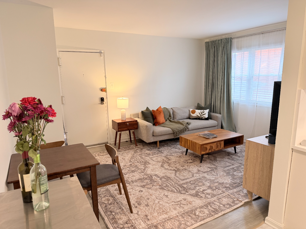 1st Floor - Not a Garden Unit - Lots of Light, Gated Security, & Walkable - Photo 4