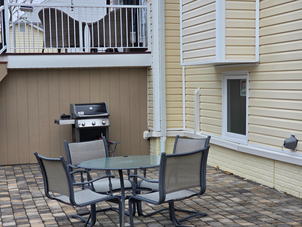 Conveniently Located Quiet Country Retreat - Photo 7