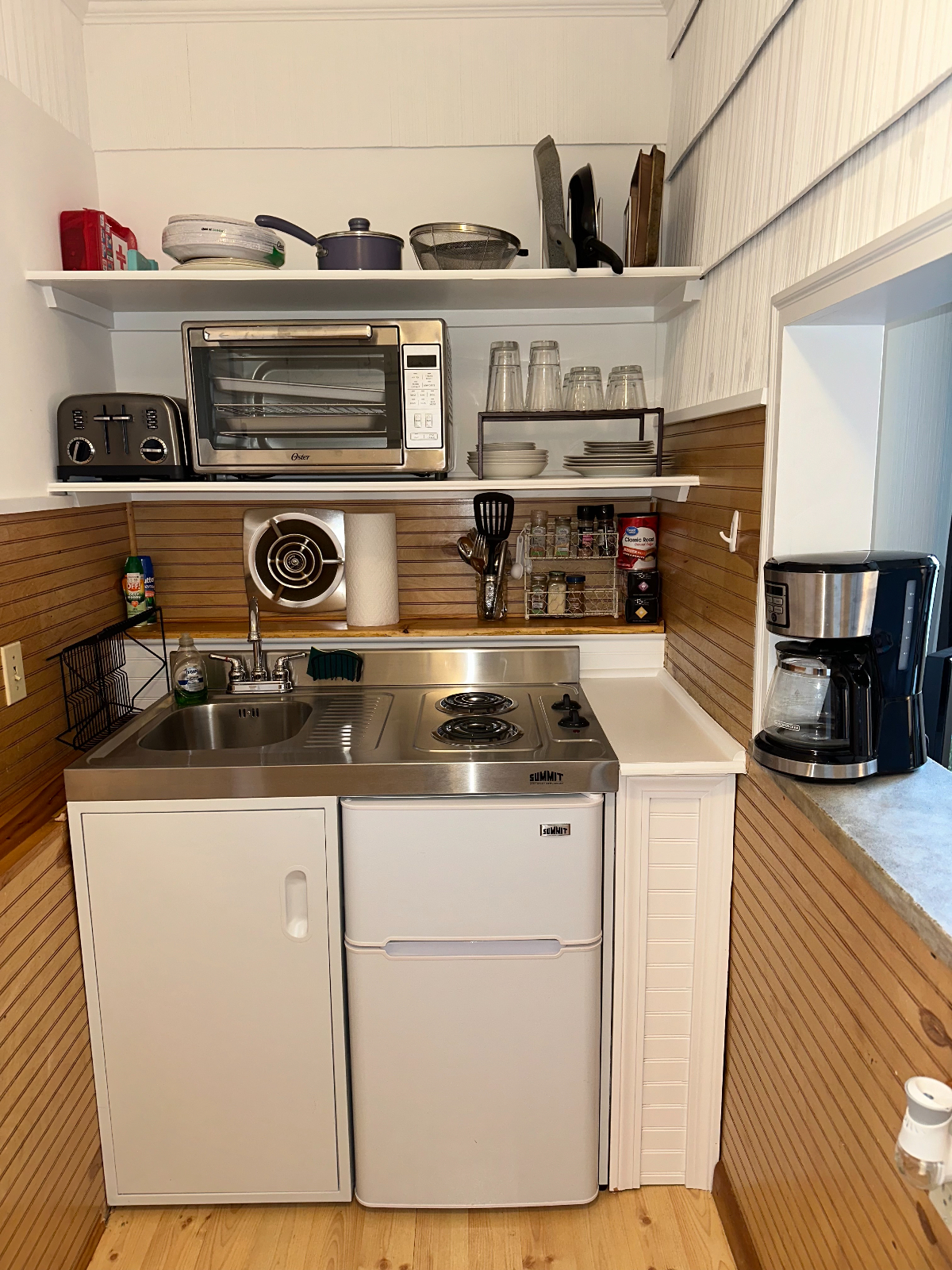 Fully Furnished Cottage in East Dorset, VT with all utilities included - Photo 3