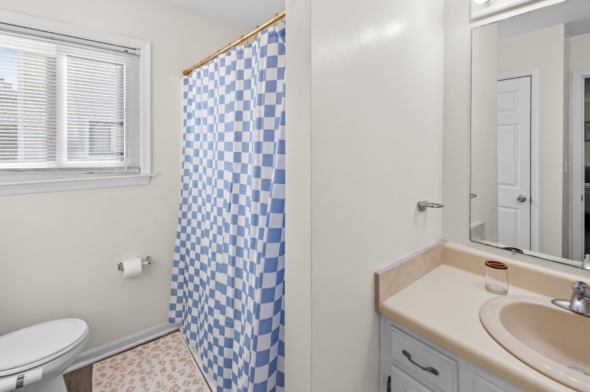 Steps to the Beach - OV Rooftop Deck Townhome. Pet Friendly - Photo 12