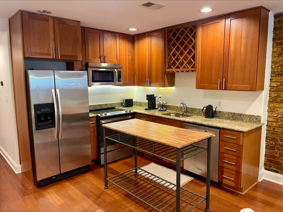Adams Morgan Condo - Photo 3
