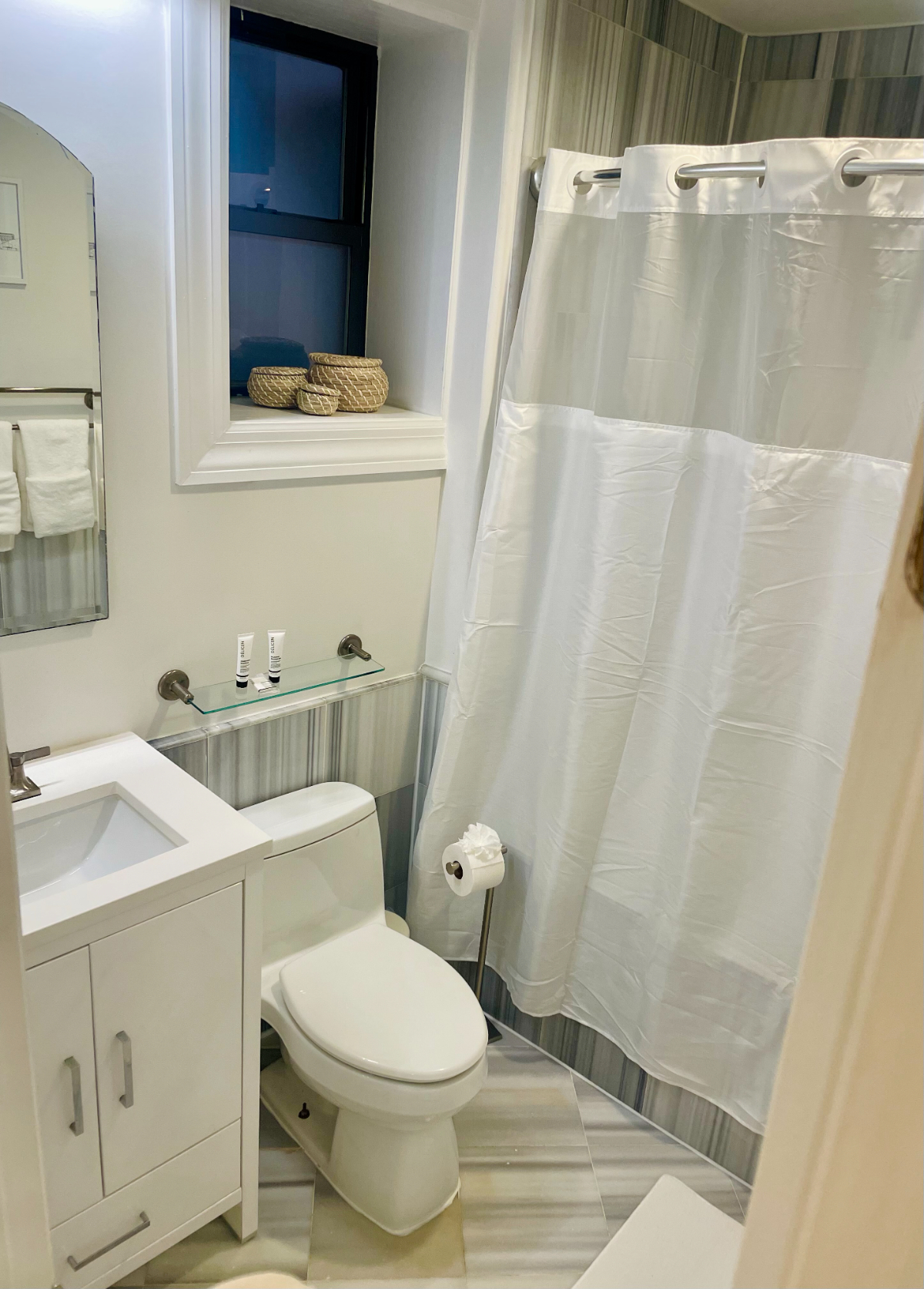 Adams Morgan Condo - Photo 10