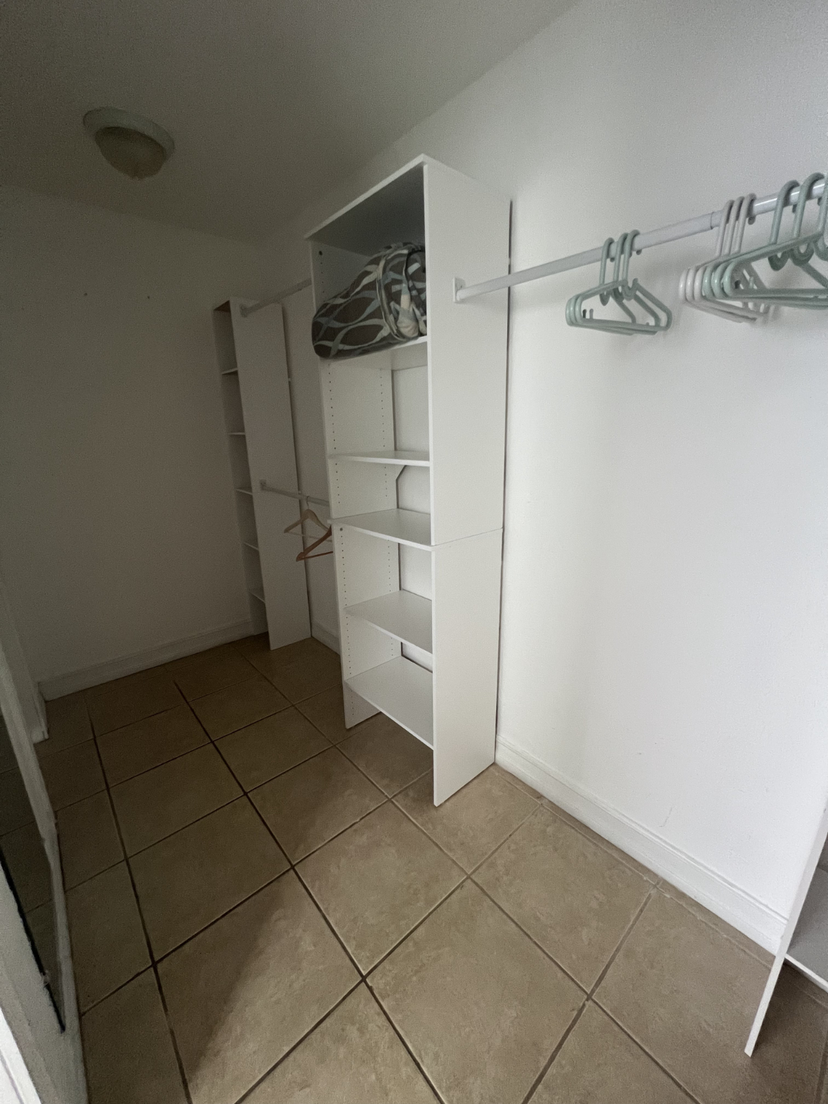 2 bed 2 bath Hollywood Condo - Photo 2
