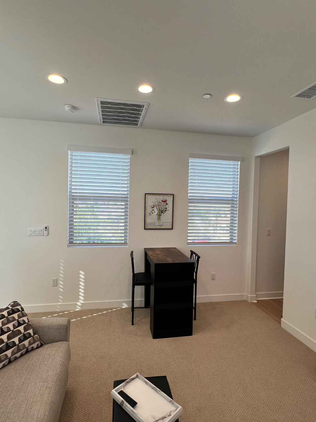 Fresh Modern Studio in Palm Desert - Photo 4