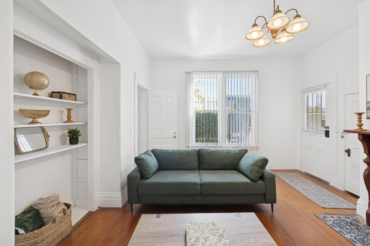 Fully Furnished 5BR Executive Home ,Ideal for Travel Nurses & Corporate Stays Monthly Rental - Photo 3