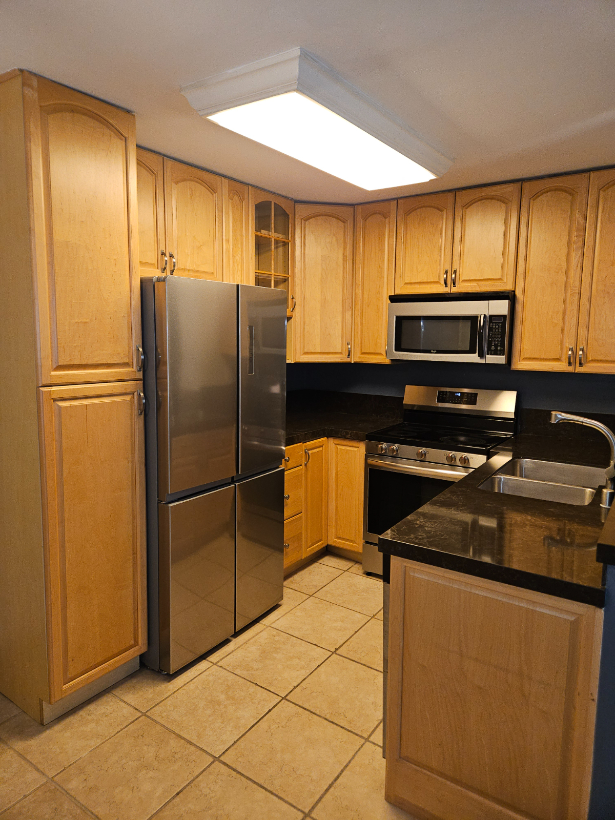 Furnished 1 bed condo in the heart of Pacific Beach - Photo 3