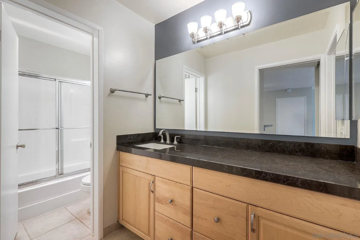 Furnished 1 bed condo in the heart of Pacific Beach - Photo 6