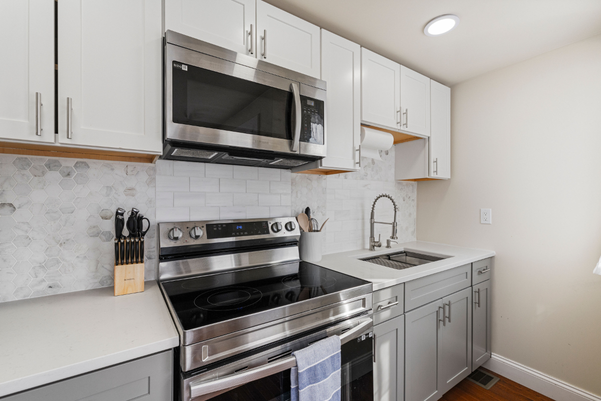 Private Victorian 1BR Near DeGraff Fully Furnished - Photo 7