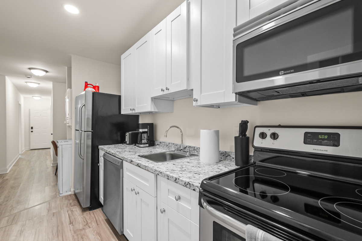 Renovated 2B/1B in Union Market- Free Parking- In Unit W/D - Photo 4