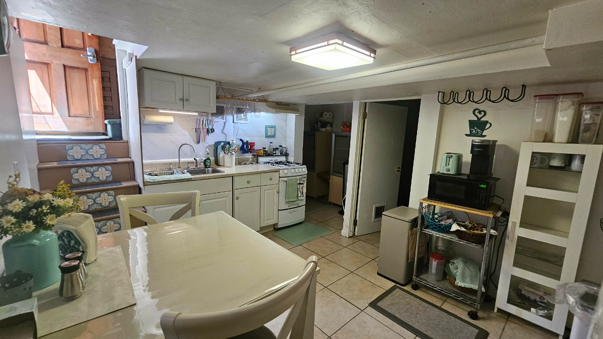 Closest housing near RUMC/ 5 possible OPTIONS - Photo 4