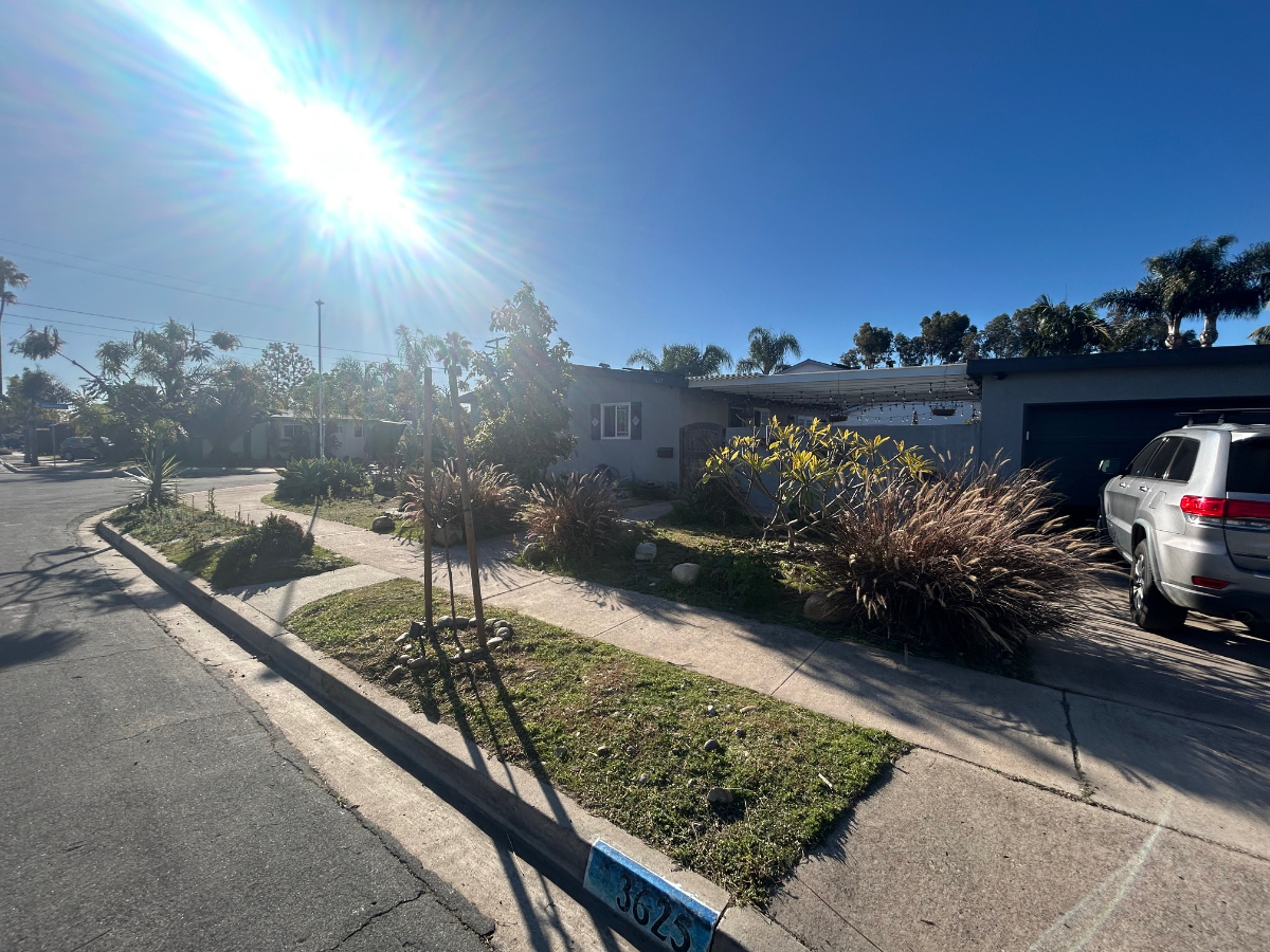 Home in San Diego / Clairemont - Photo 3