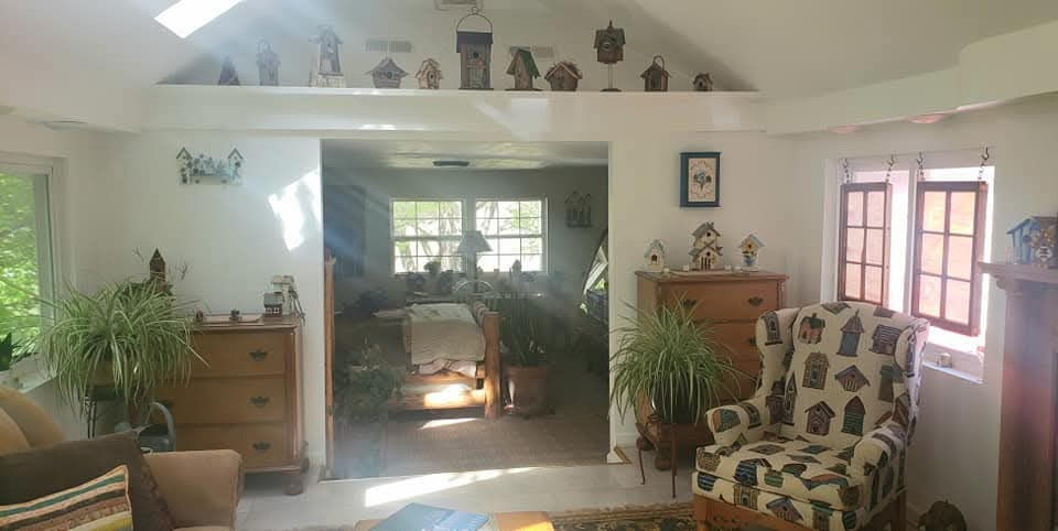 Beautiful remodeled farmhouse - Photo 2