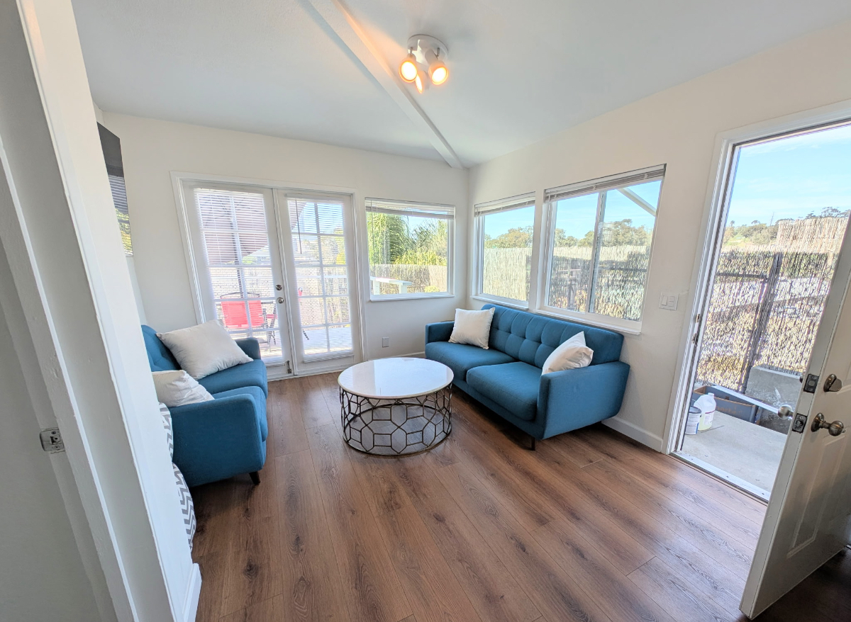 Bright Modern 1BR- Private Patio- BBQ - Photo 1
