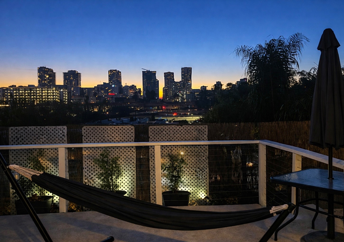 Bright Modern 1BR- Private Patio- BBQ - Photo 4
