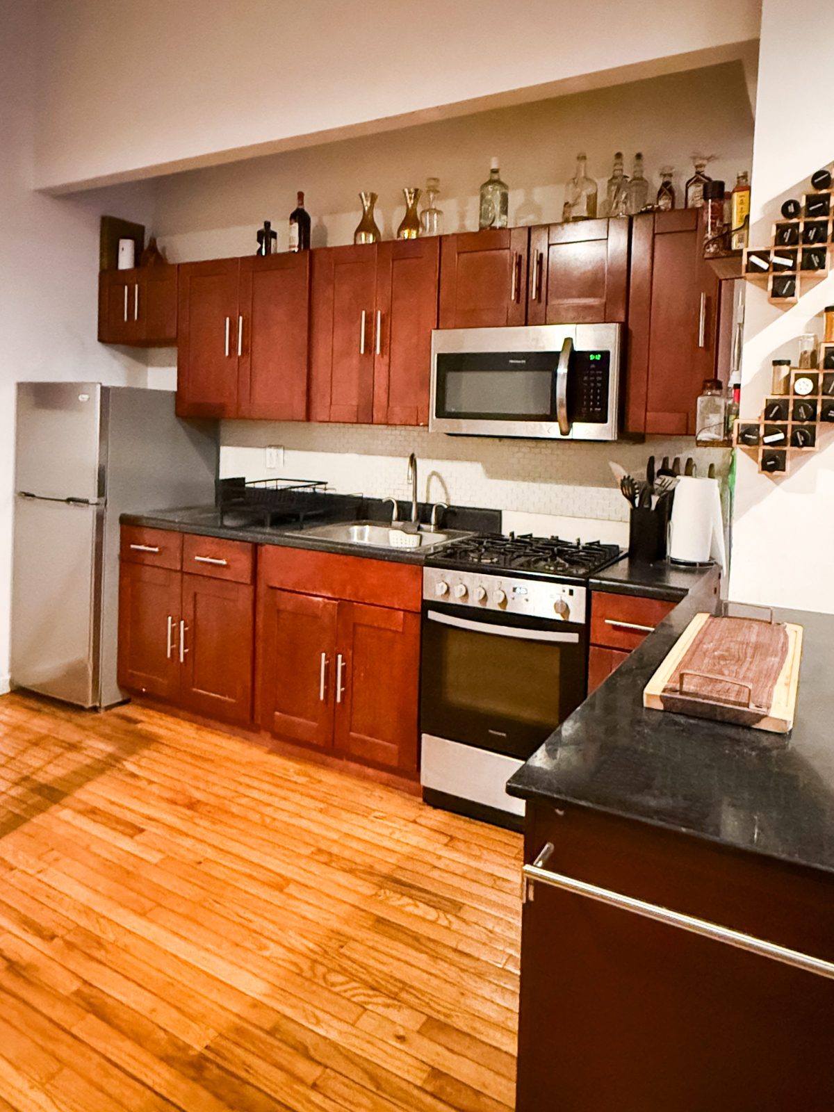 DUPLEX W/LUXURY AMENITIES in Vibrant Mott Haven - Photo 3