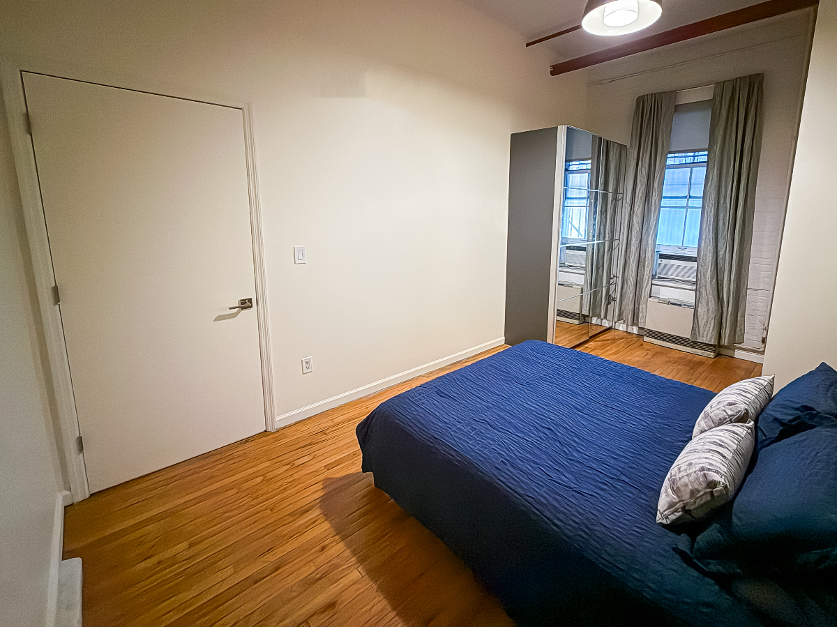 DUPLEX W/LUXURY AMENITIES in Vibrant Mott Haven - Photo 6