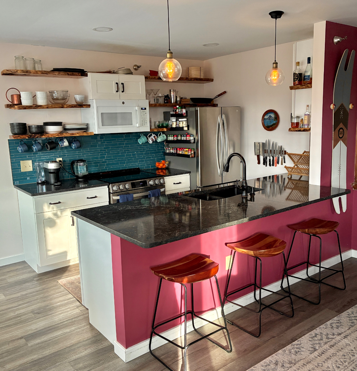 Cozy Mountain Condo with Modern Updates, Beautiful Views & Vibrant Accents - Photo 2