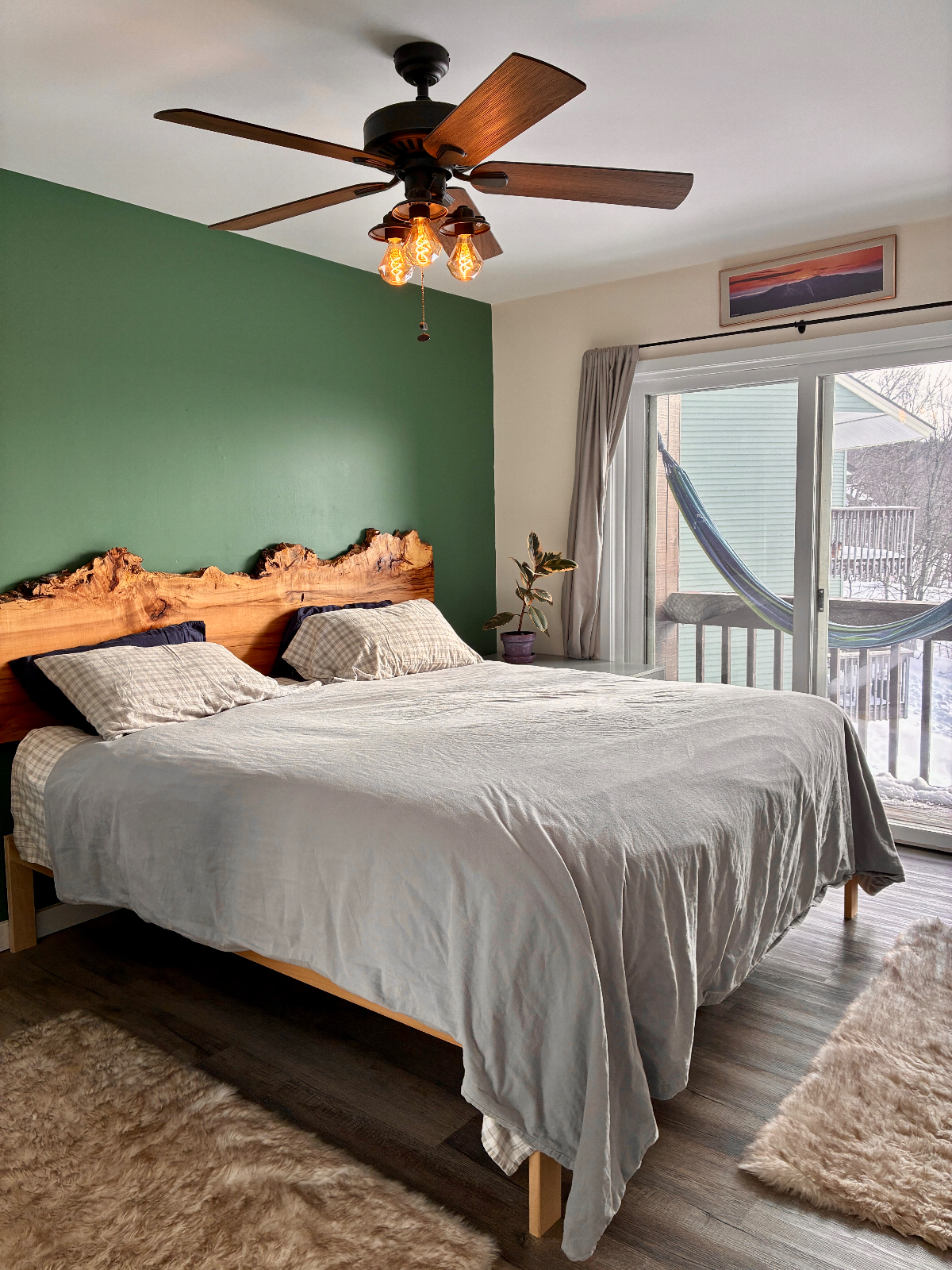 Cozy Mountain Condo with Modern Updates, Beautiful Views & Vibrant Accents - Photo 7