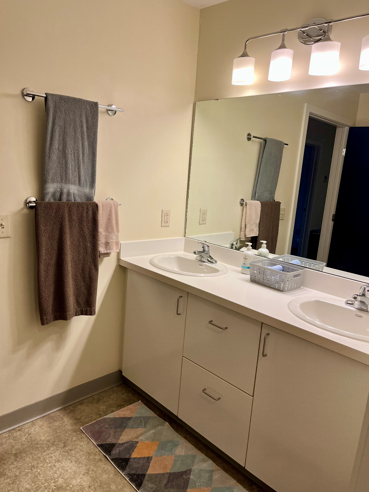 Walking Distance to Upstate and Community Hospitals - Photo 4