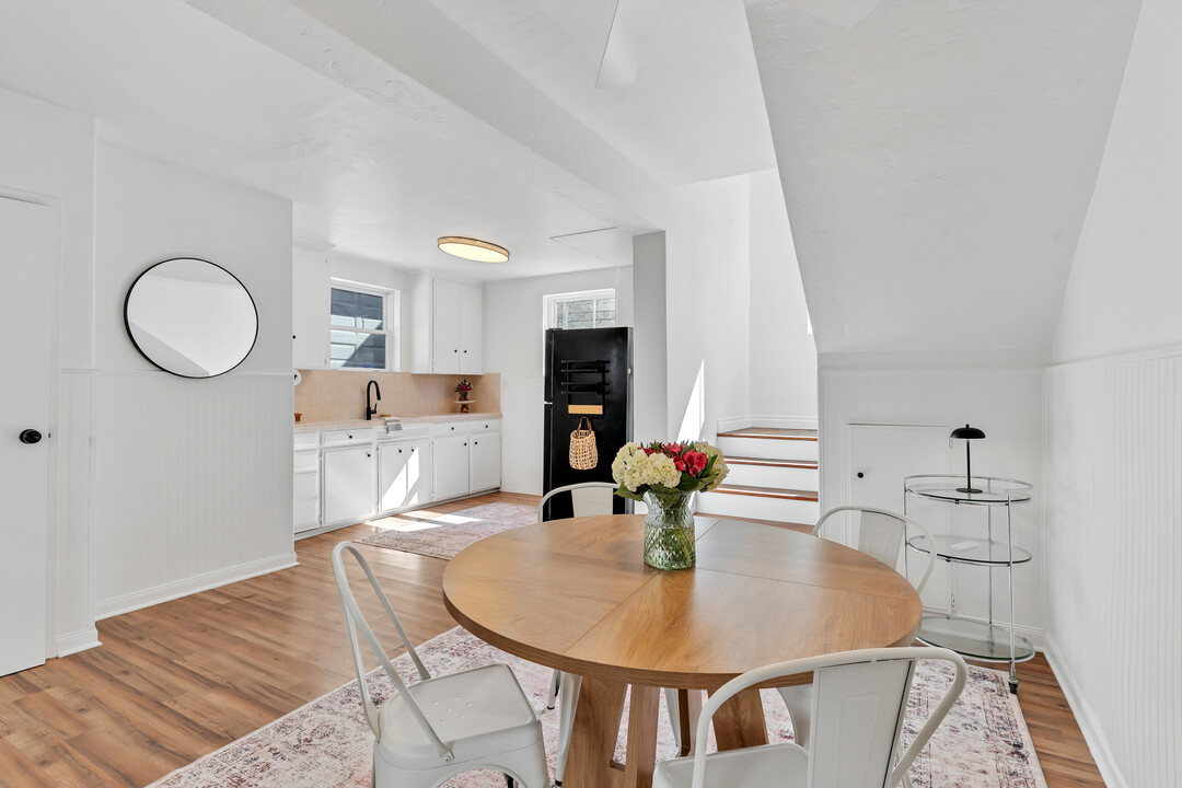 Point Loma Shelter Island Private 2 Bedroom Plus Office with Laundry and Storage - Photo 6