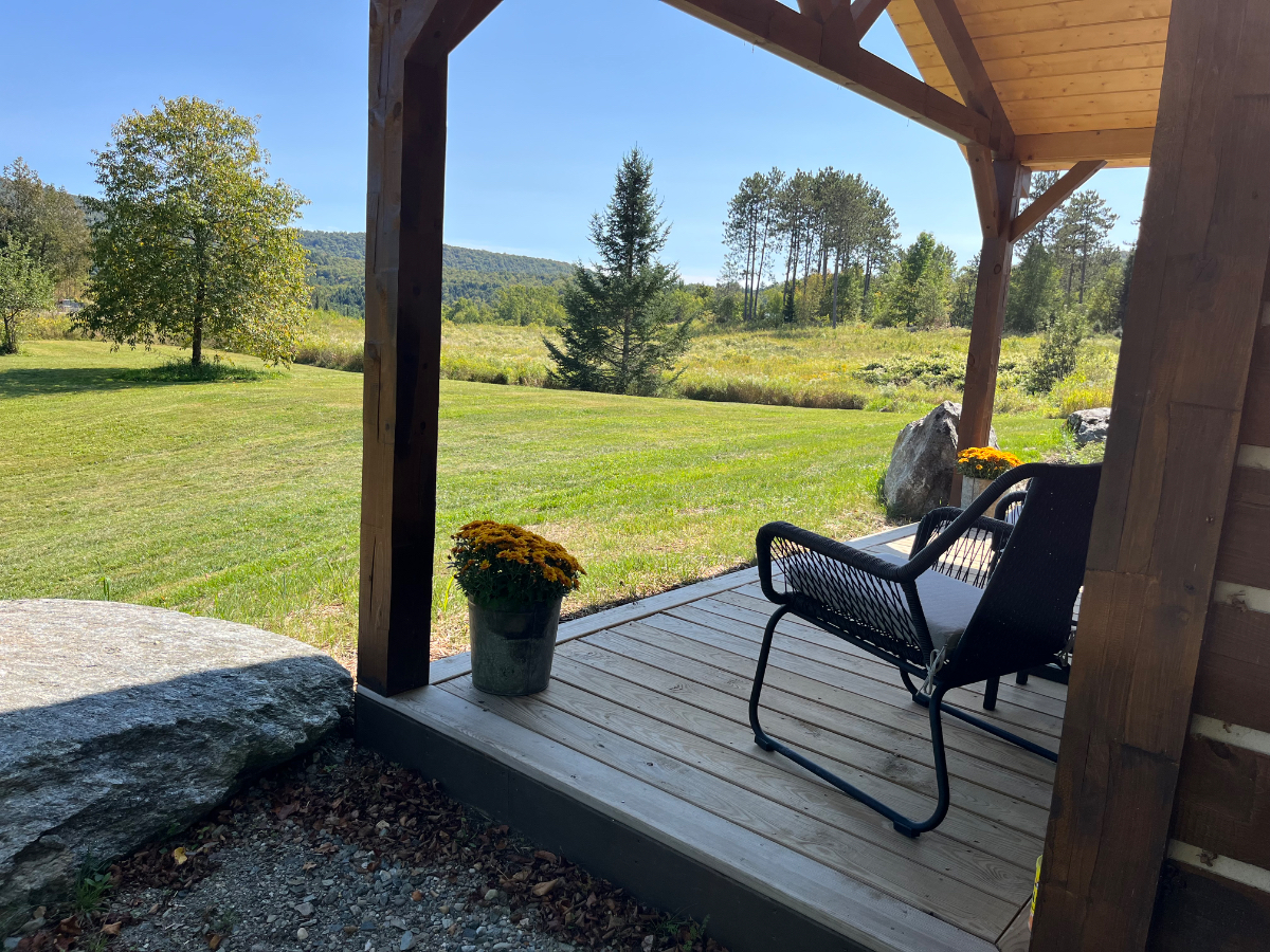 Cozy cabin in rural town of Eden, known for its natural beauty  including Lake Eden and the Long Tra - Photo 7