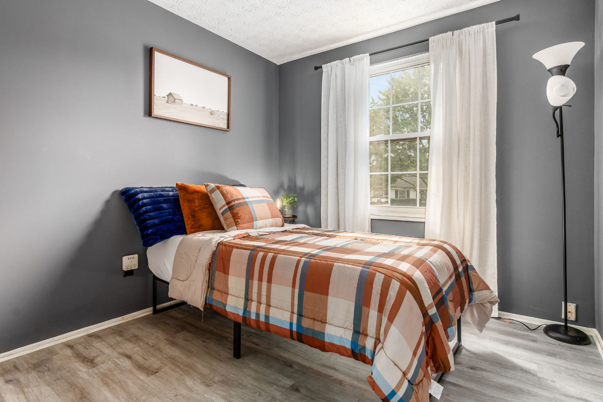Fully Furnished 3BR Near Downtown Columbus / 4 Beds / Move-In Ready - Photo 9