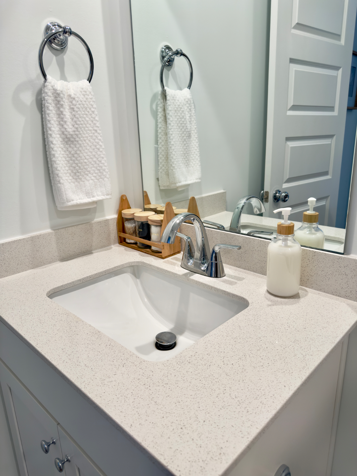 Private Suite - Queen Bed - Private Bath - 9... - Photo 11