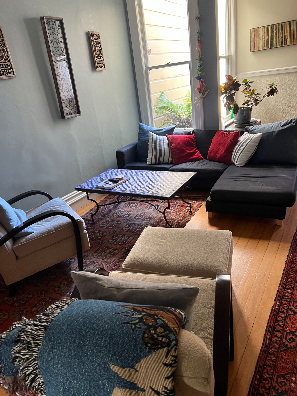 Roomy and Well Located 3 Bedroom Home in Mission District - Photo 5