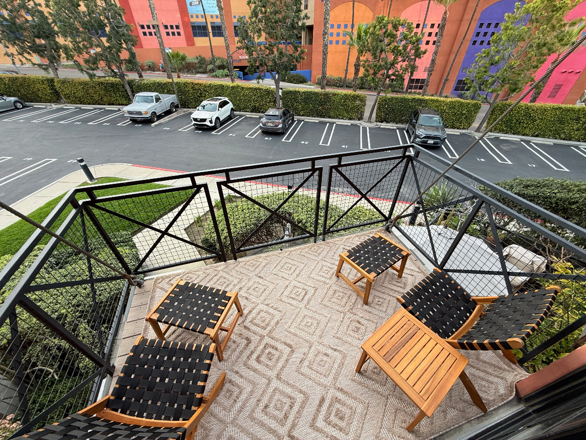 Walk to Scripps Mercy and UCSD Health Spacious Furnished Studio 2 Parking W/D Central AC - Photo 6