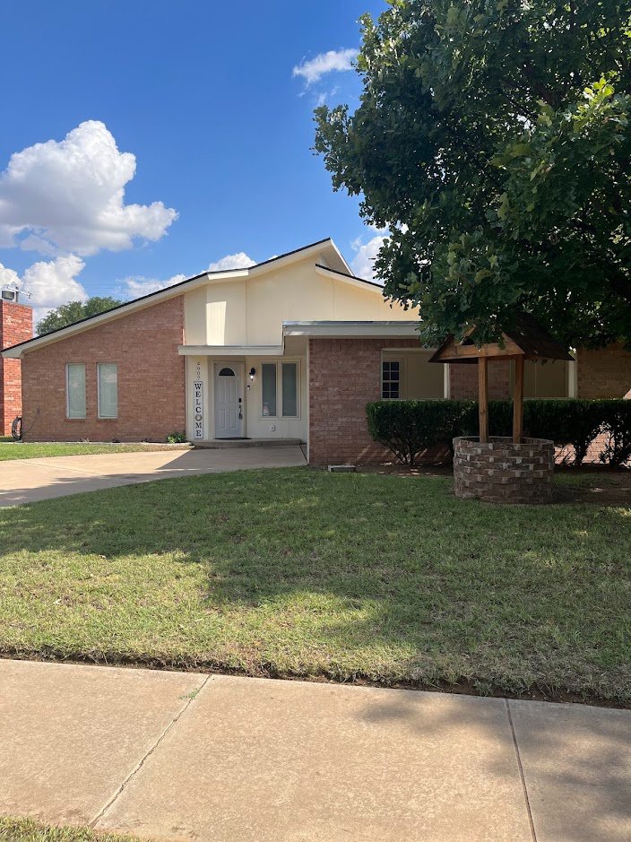Stylish Fully Furnished Home Near Texas Tech & Hospitals & Quiet Neighborhood - Photo 1