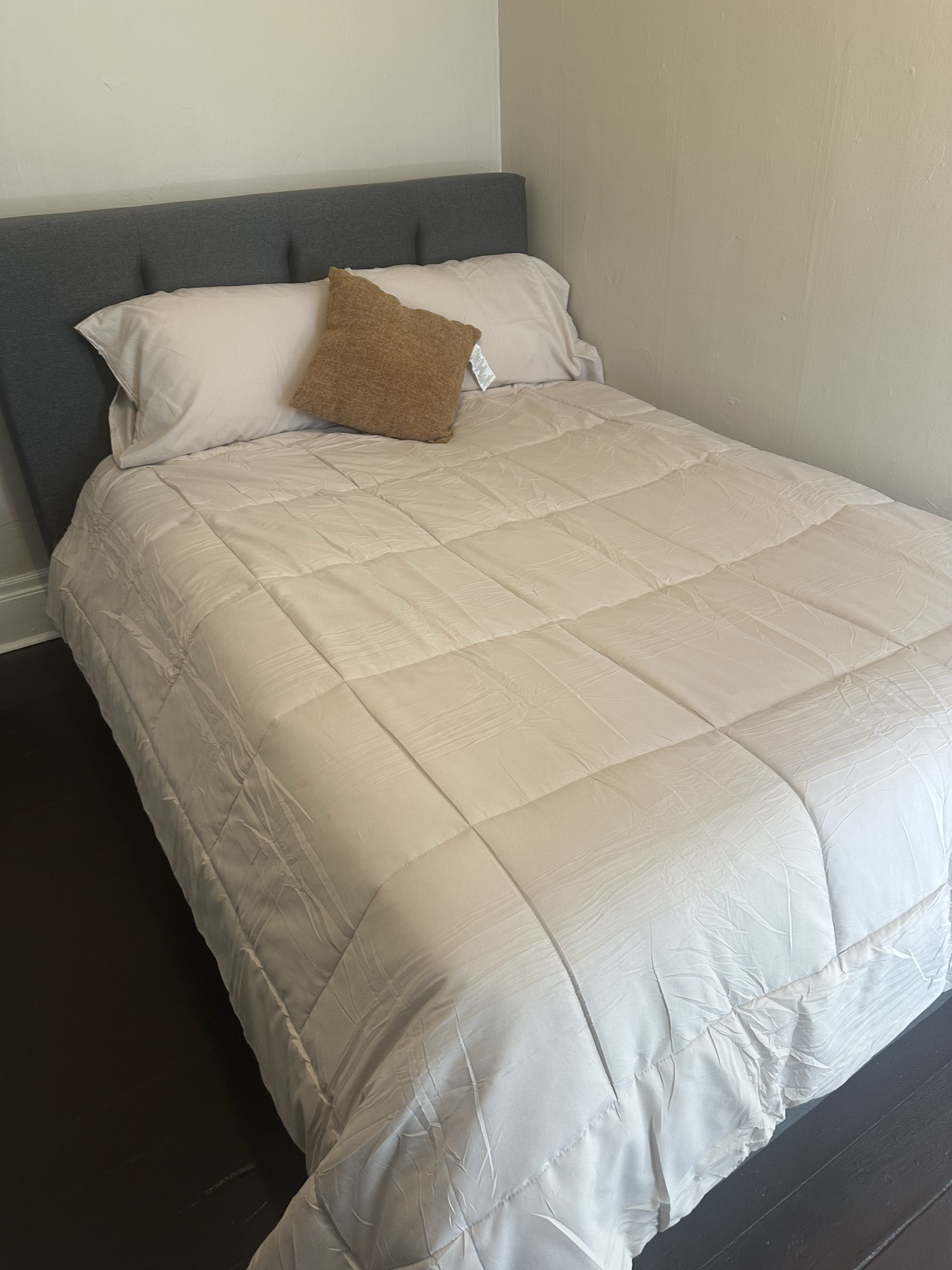 Furnished apartment - Utilities, Included in Prime Location - Photo 8