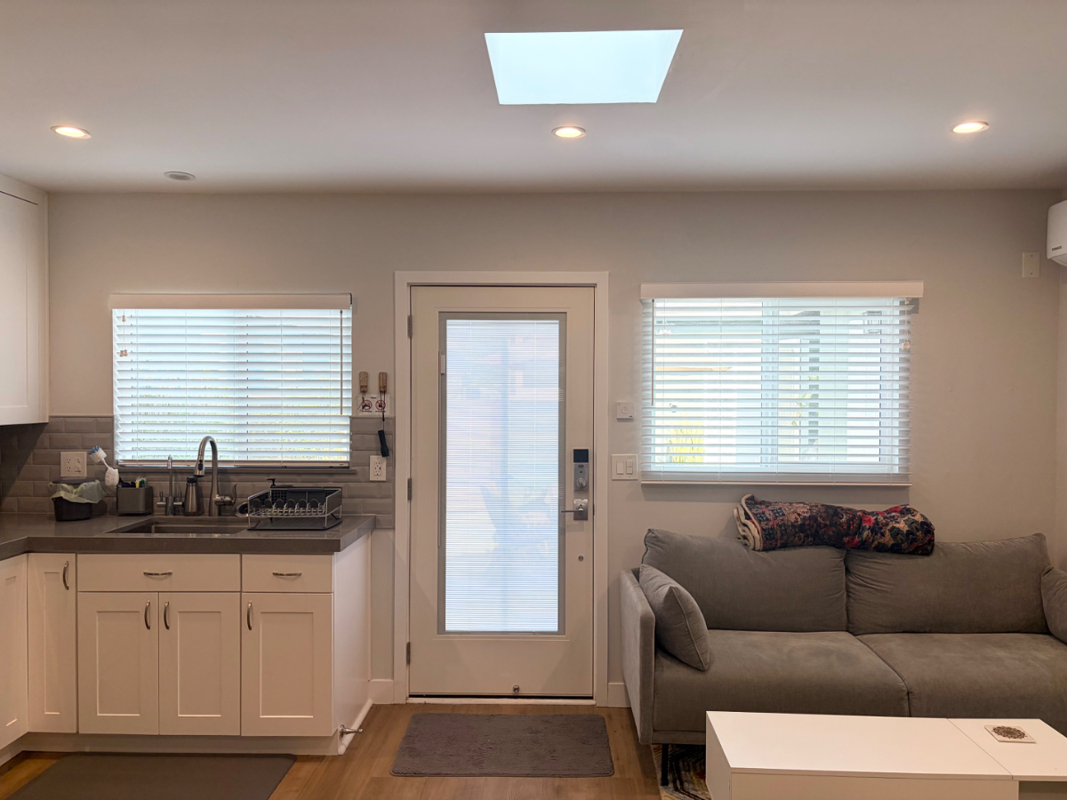 West LA Studio Cottage - Photo 3