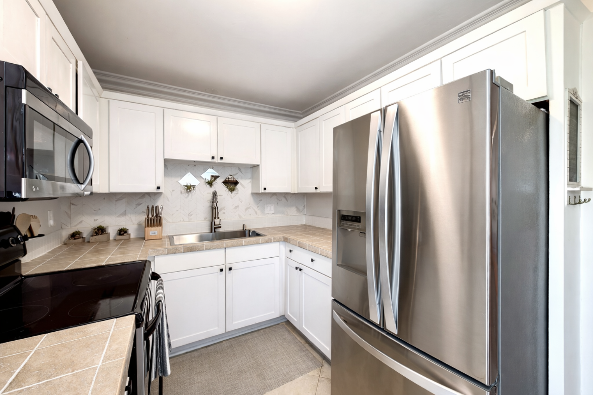 OCEAN BEACH / POINT LOMA 2BD/2BA Bright & Comfy - Close to Everything San Diego Has to Offer - Photo 3