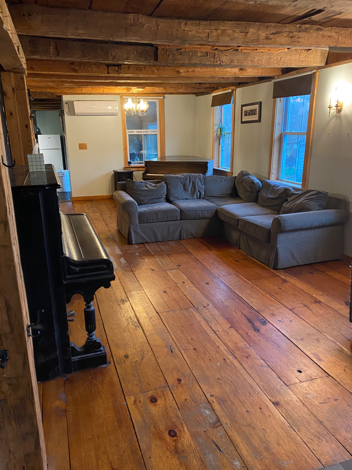 Private Room in large farmhouse - Photo 9