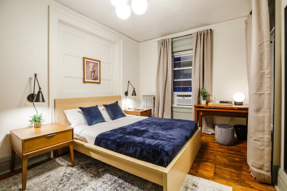 Private Bedroom in Chelsea 231 D - Photo 1