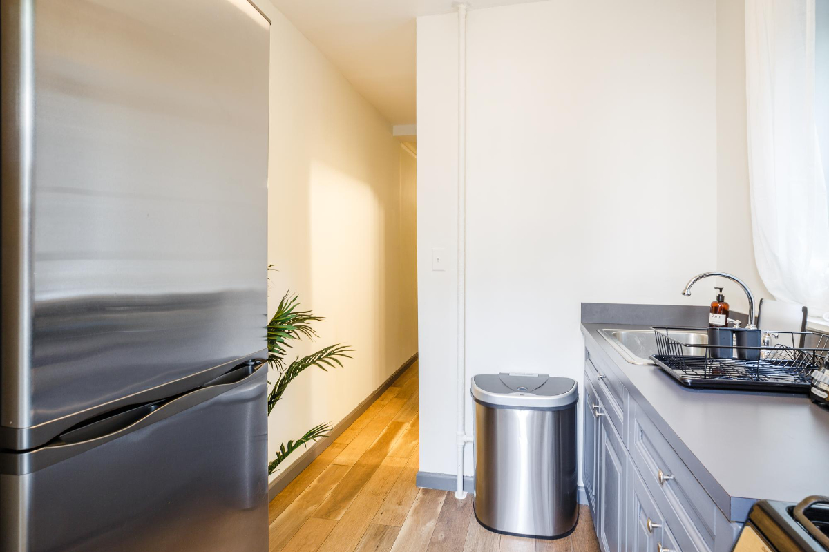 Private Bedroom in Hell's Kitchen 215 A - Photo 4