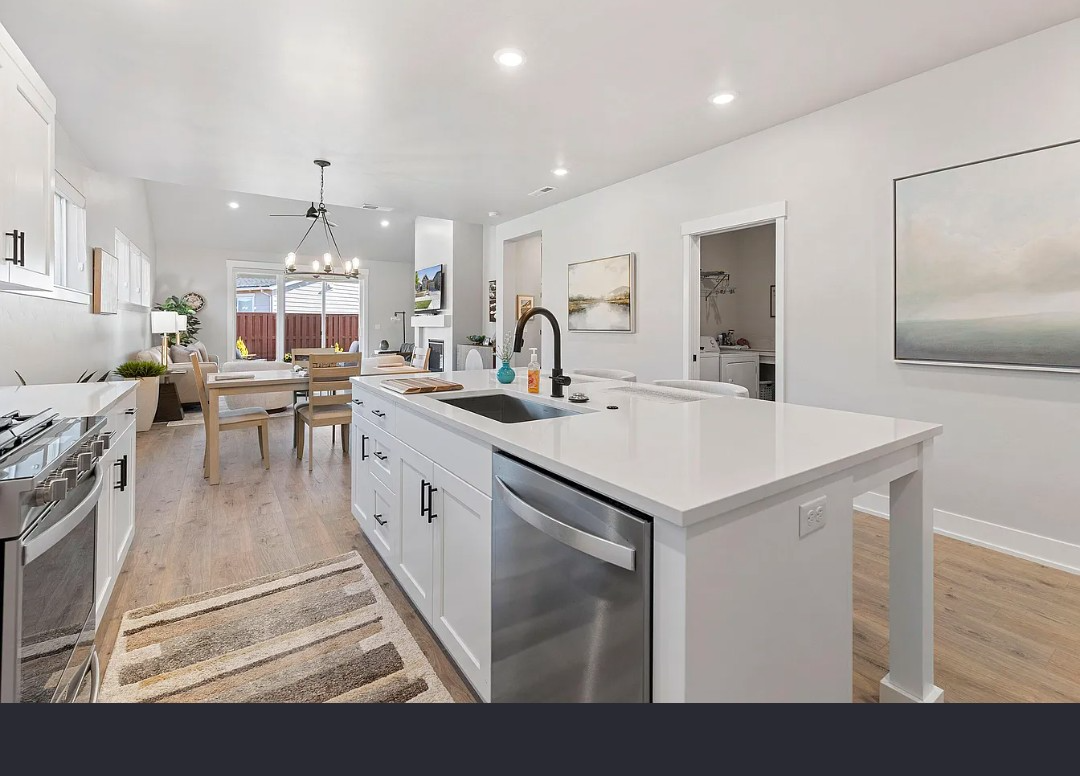 Newly Built in Prineville Modern Comfort with Great Amenities Professional Friendly - Photo 5