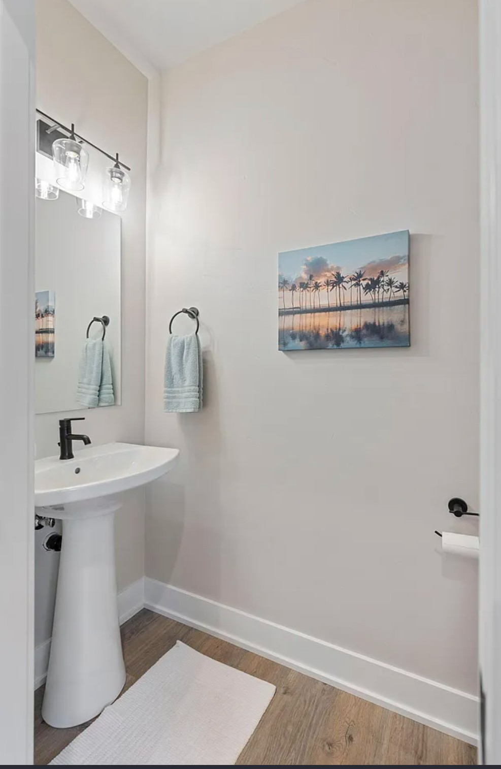 Newly Built in Prineville Modern Comfort with Great Amenities Professional Friendly - Photo 6