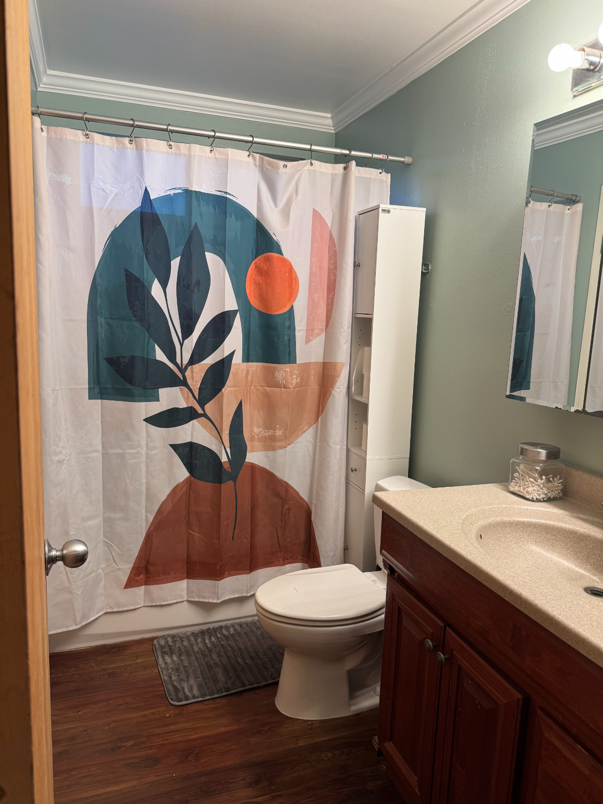 Premium Private RoomConnected Bath Mountain Views Work-From-Home Ready - Photo 5