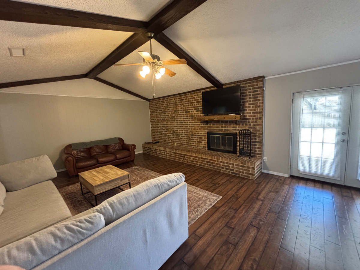 Fully Furnished 3BR/2BA Near Hospitals, All Utilities Included, Unique Wellness Amenities, Available - Photo 3