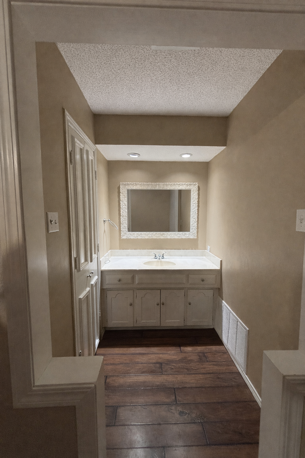 Fully Furnished 3BR/2BA Near Hospitals, All Utilities Included, Unique Wellness Amenities, Available - Photo 11