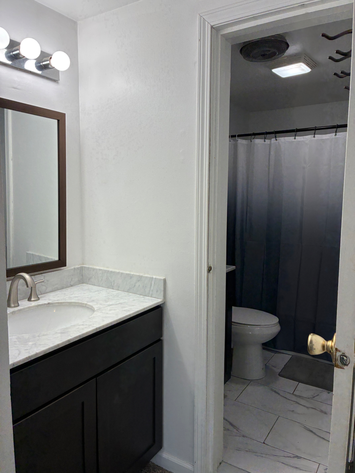 Two Bedroom Townhome with River and Bridge Views - Photo 12
