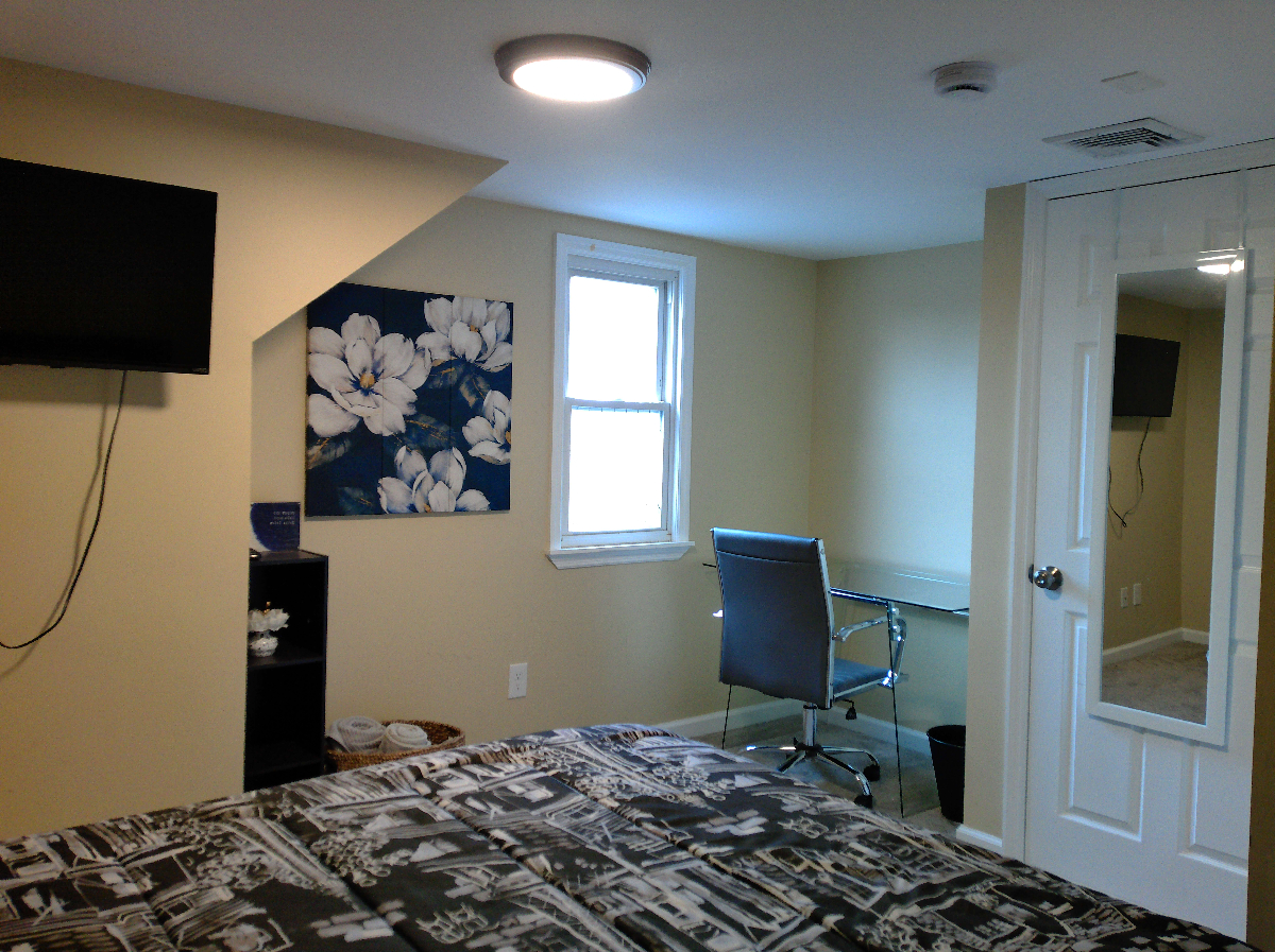 Renovated 3 BDR Duplex With Utilities Included Near Garnet Health Medical Center And Crystal Run Hea - Photo 12